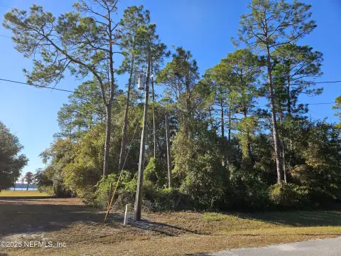 Starke, FL Lakeside Lot