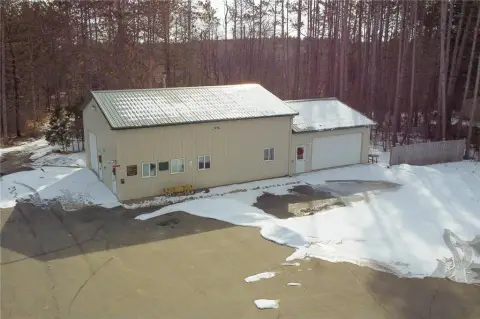 Versatile Acreage with Shouse and Garages
