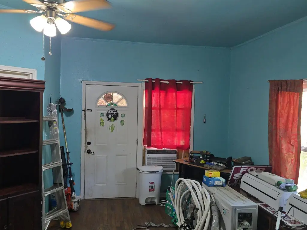 Picture 10