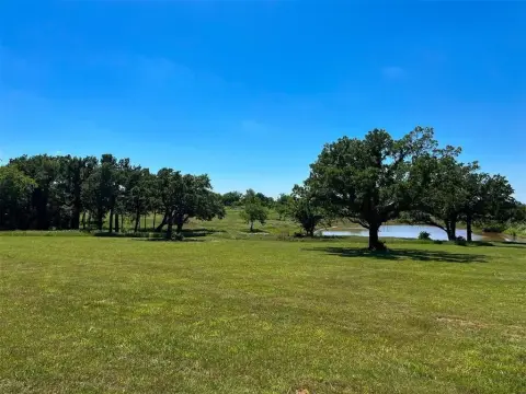 Unrestricted 11.5 Acre Guthrie Lot