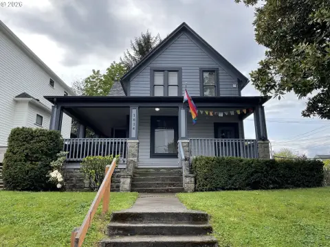 Triplex with Fenced Backyard