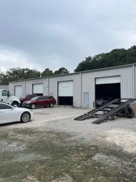 Warehouse with Automotive Repair Shop