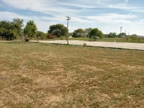 Corner Lot in Hubbard, TX