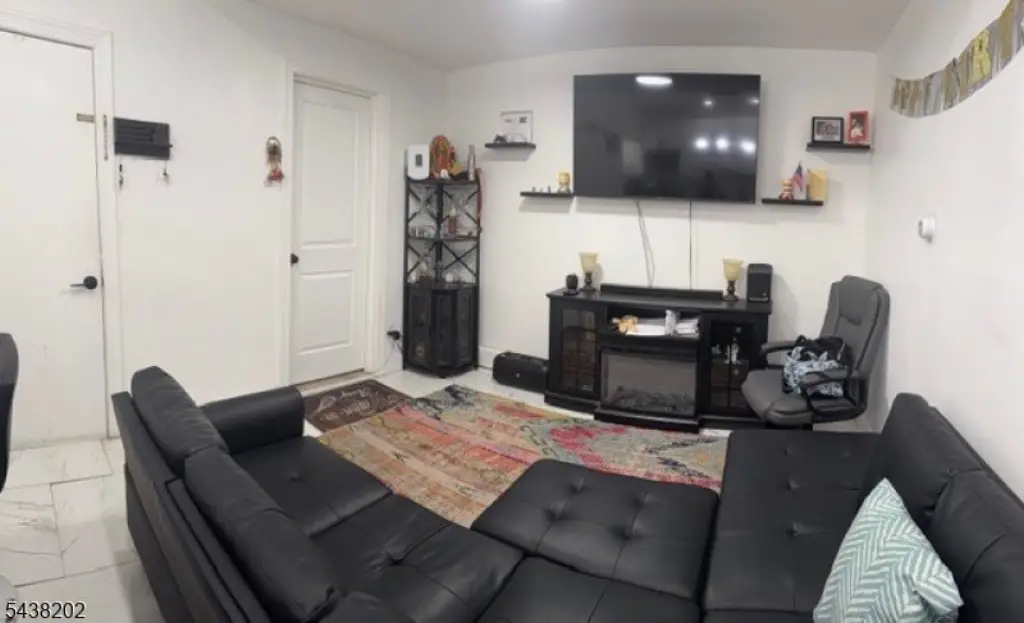 Picture 5