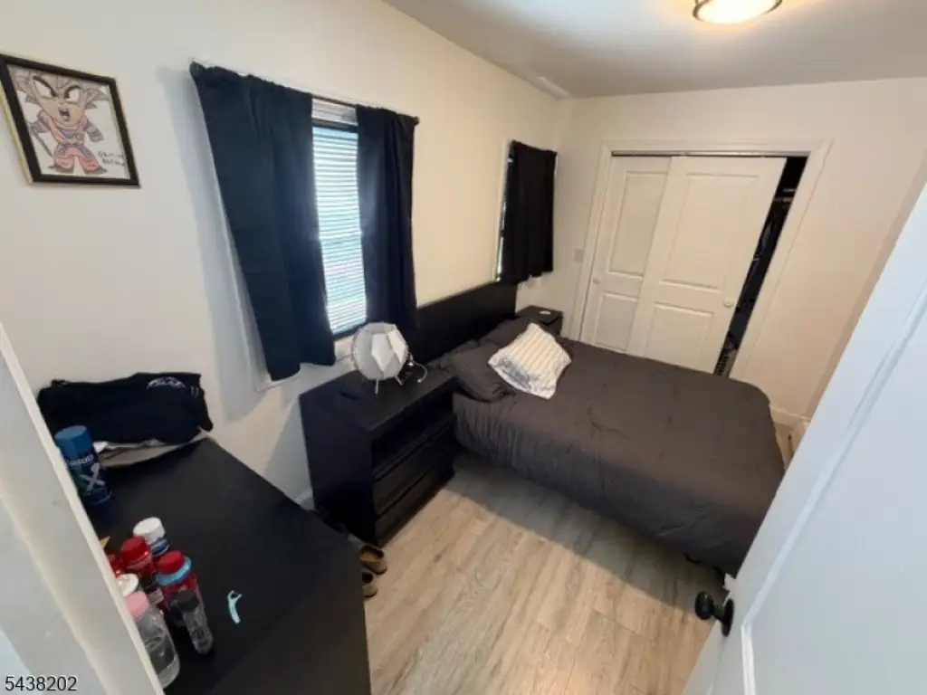 Picture 6