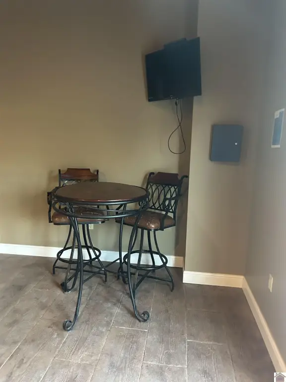 Picture 5