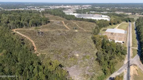 Commercial/Industrial Land in Bonita Lakes