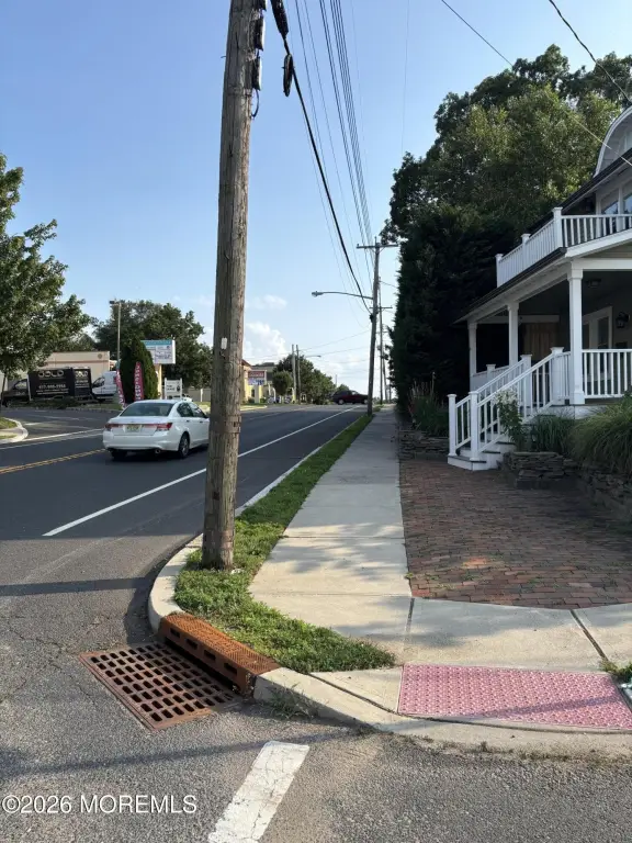 Picture 7
