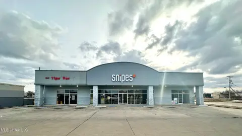 Cleveland Commercial Space For Rent