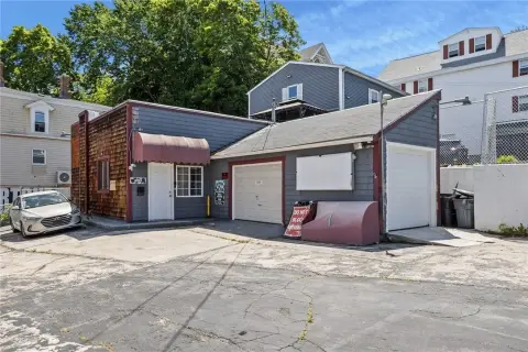 Flex Space with Garage Bay