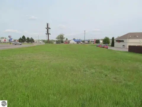 Prime Commercial Land in Cadillac