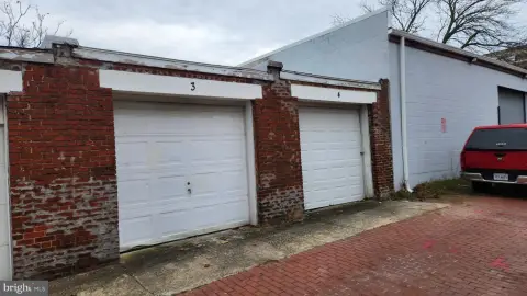 Garage Space in Columbia Heights