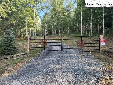 Land Near Downtown West Jefferson