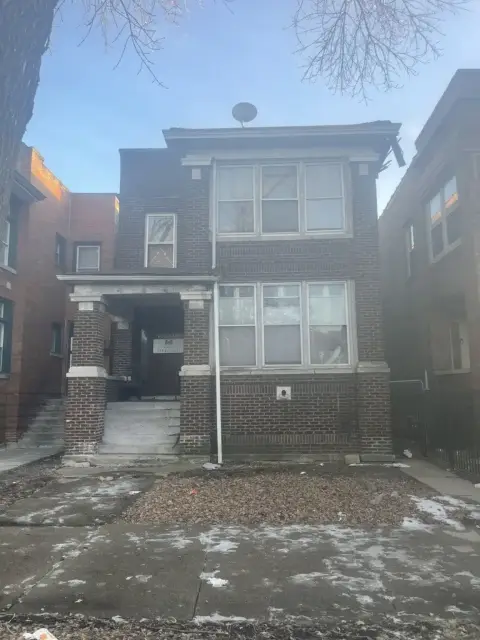 Chicago Duplex Near I-290