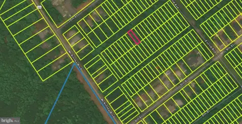 Buildable Lot Near River