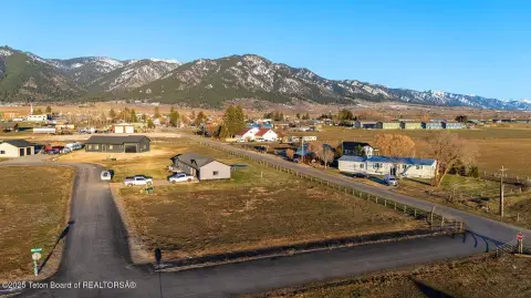 Residential Land in Etna, WY