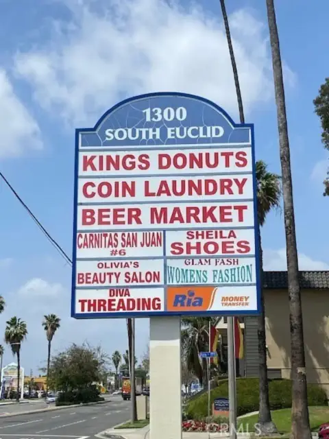 Retail Space in Anaheim Center