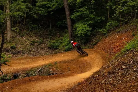 Bella Vista Buildable Sewer Lot