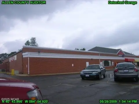 Retail Space in Lima, Ohio