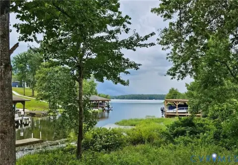 Lake Anna Waterfront Lot