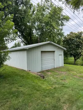 Mound City Shop for Sale