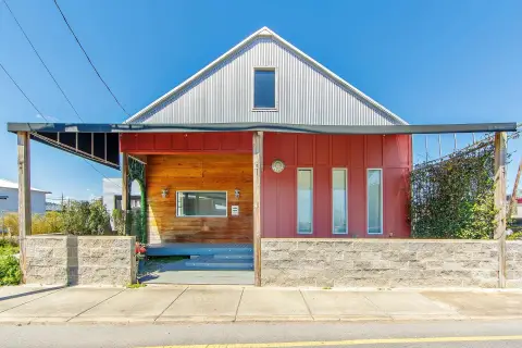 Historic Mixed-Use Building in Houma