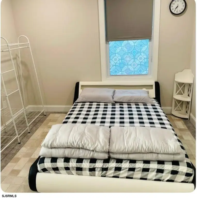 Picture 16