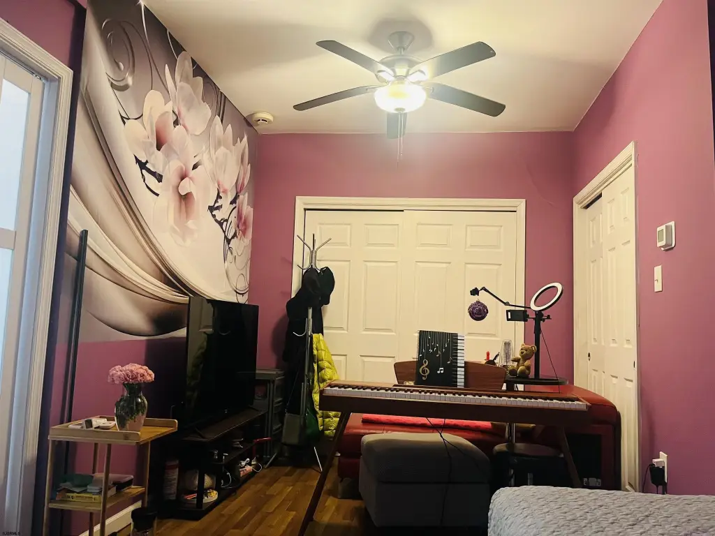 Picture 33