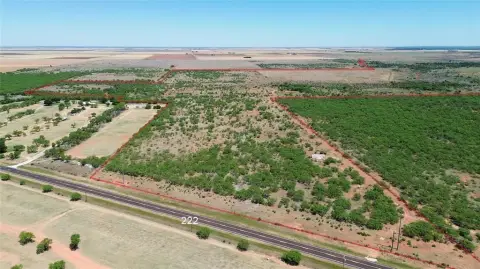 529 Acre Ranch on Highway