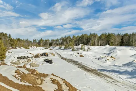 Expansive Land Parcel in Ossipee