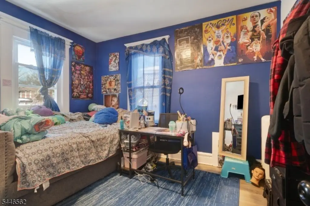 Picture 6