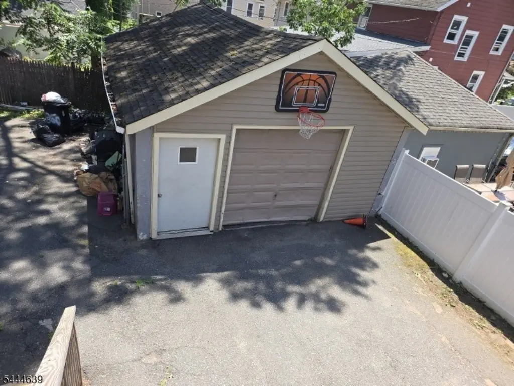 Picture 3