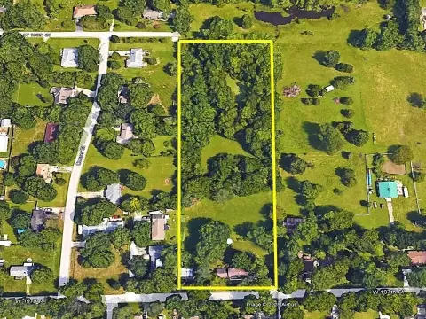 Stilwell Estate Lot with Utilities