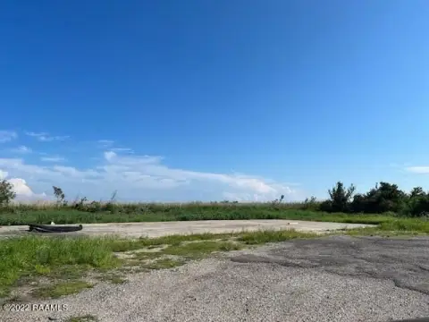 Land Near Grand Isle Park