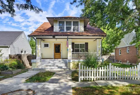 4-Unit Quadplex