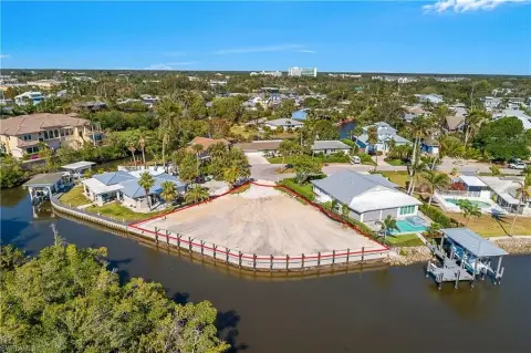 Waterfront Lot with Gulf Access