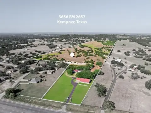 Kempner Multi-Generational Horse Property