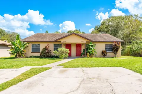 Lakefront Duplex in Winter Haven