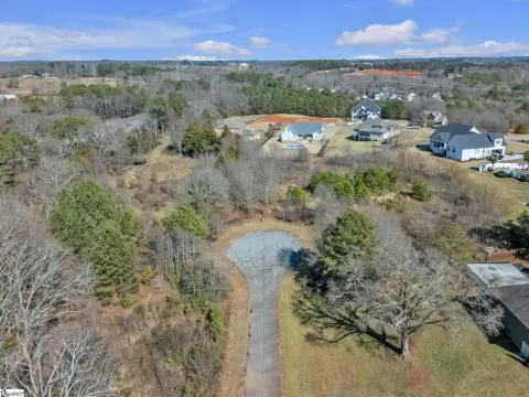 Buildable Residential Lot Near Lake Hartwell