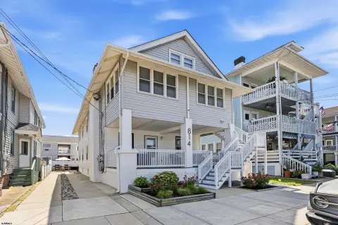 Picture of Triplexes at 814 E 7th Street, Ocean City, NJ