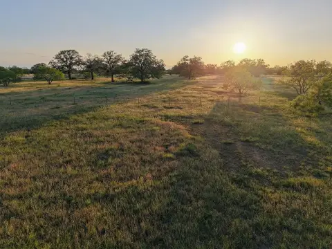Picture of Residential land & home lots at 638 Main Loop Loop, Waelder, TX