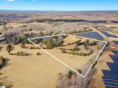 15 Acres in Gray Court