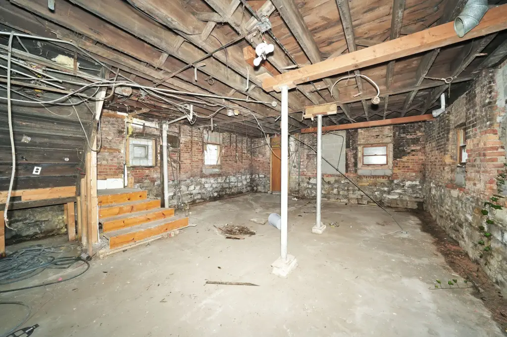 Picture 9