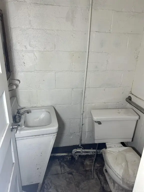 Picture 10