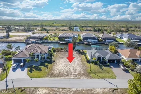 Waterfront Lot in Cape Coral