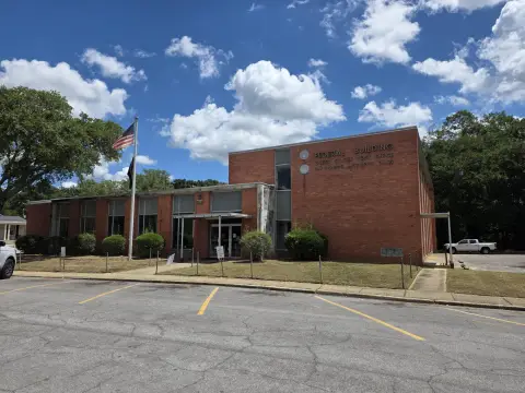 Brick Specialty Property with Postal Tenant