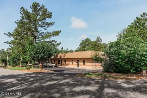 Single-Story Flex Building
