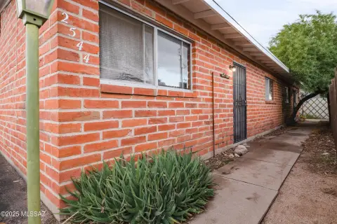 Tucson Quadplex Near University