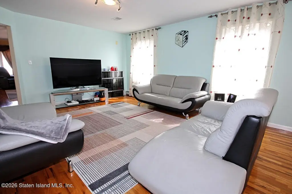 Picture 9