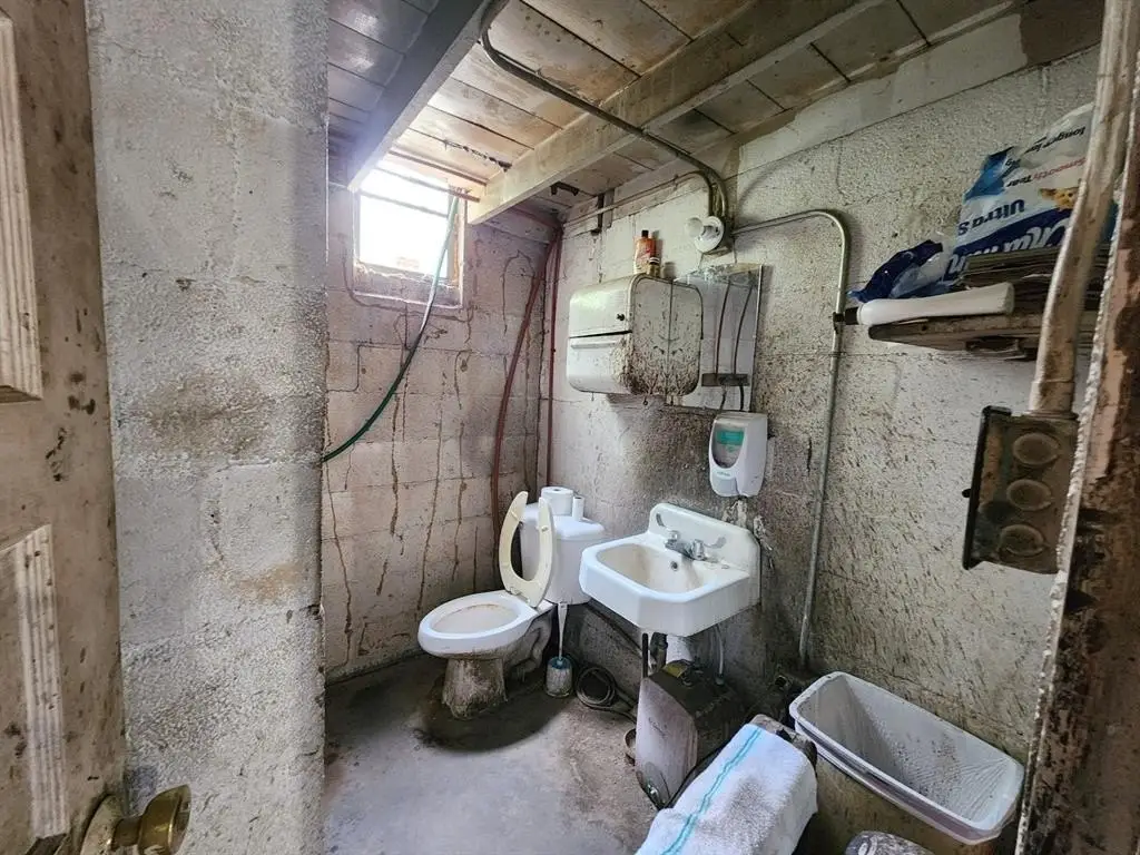 Picture 10